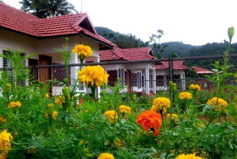 Himani Heritage Resorts, Formerly Camp Nishani Holidays Madikeri Luaran gambar